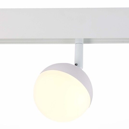 Фото ST358.536.07 Магнитный трековый светильник Белый LED 1*7W 3000K 520Lm Ra>80 120° IP20 L120xW90xH192 SKYLINE 48